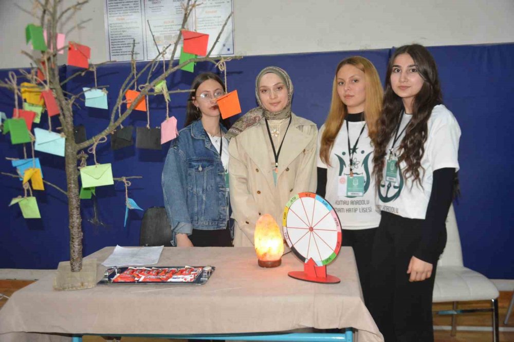 Ordu’da Liseli Öğrencilerden Bilim Şenliği