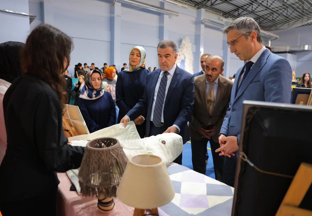 Bayburt’ta Öğrencilerin Yıl Boyunca Hazırladığı Ürünler Sergilendi