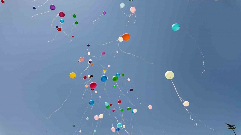 Rize’de Balonlar 9 Yaşında Lösemiden Kurtulan Egemen İçin Uçtu