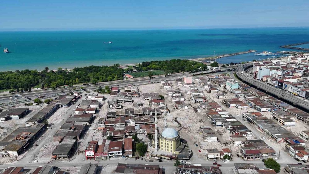 Gülsan Sanayi Sitesi’nde Yıkımlar Devam Ediyor