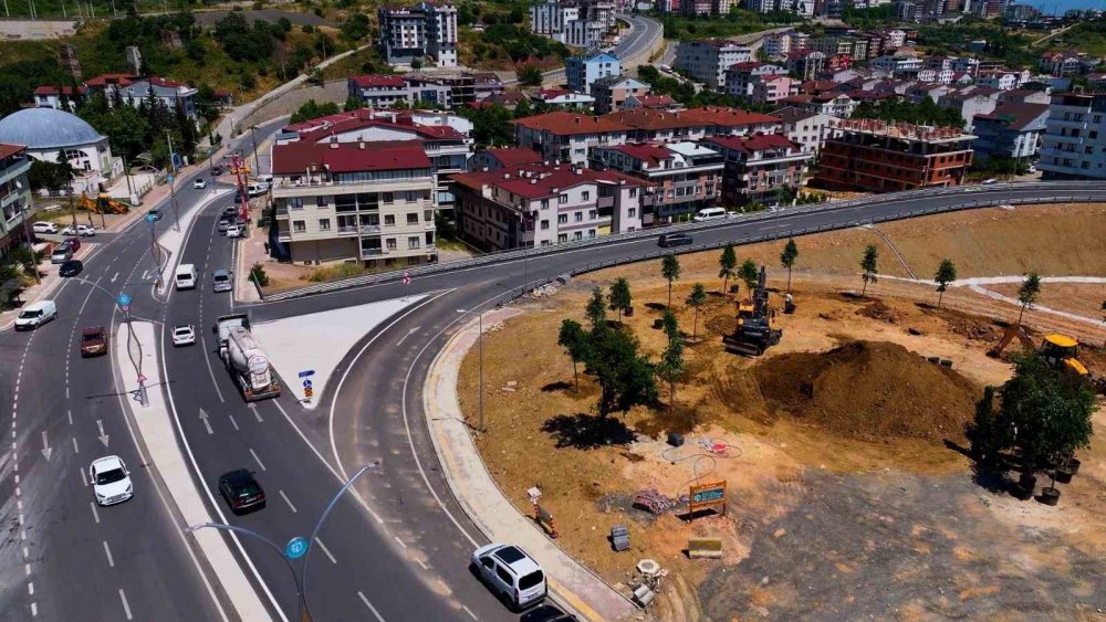 Kocaeli’de 6 Ayda Tamamlanan Köprülü Kavşakta İlk Sürüş Togg İle Yapıldı