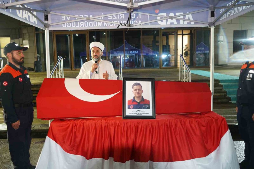Fırtına Deresi’nde şehit olan AFAD personeli Ömer Faruk Özkan son yolculuğuna uğurlandı