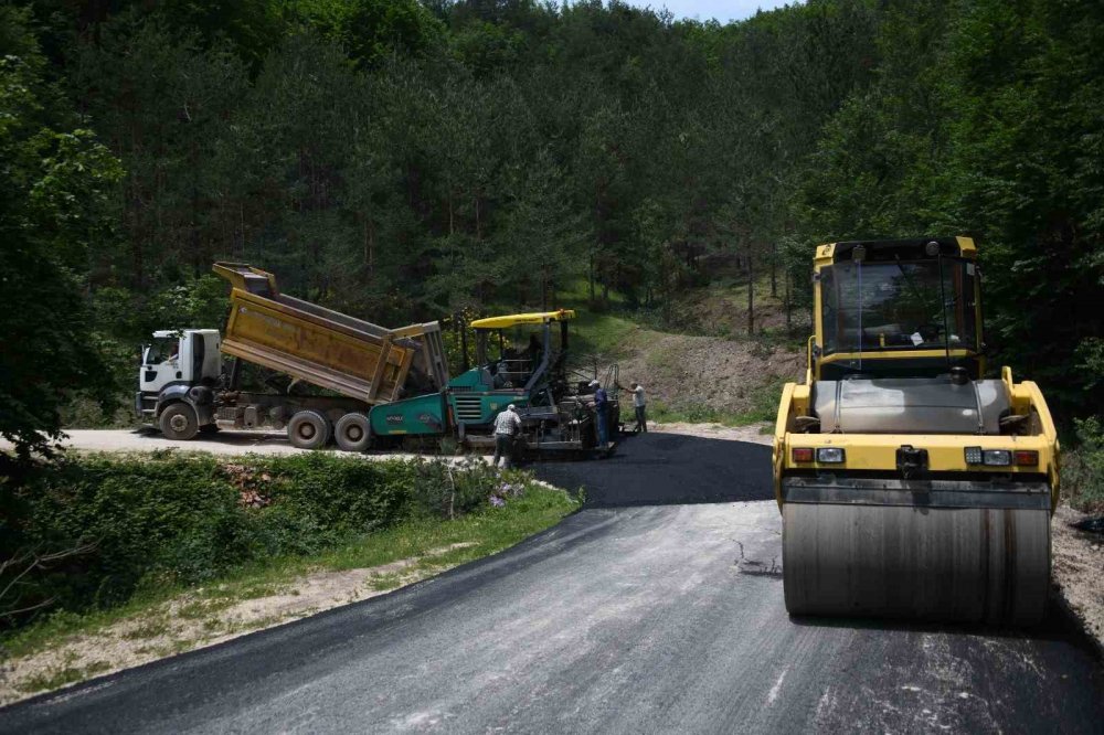 Köy Yolları Asfaltlanan Vatandaşlar Şükür Kurbanı Kesti