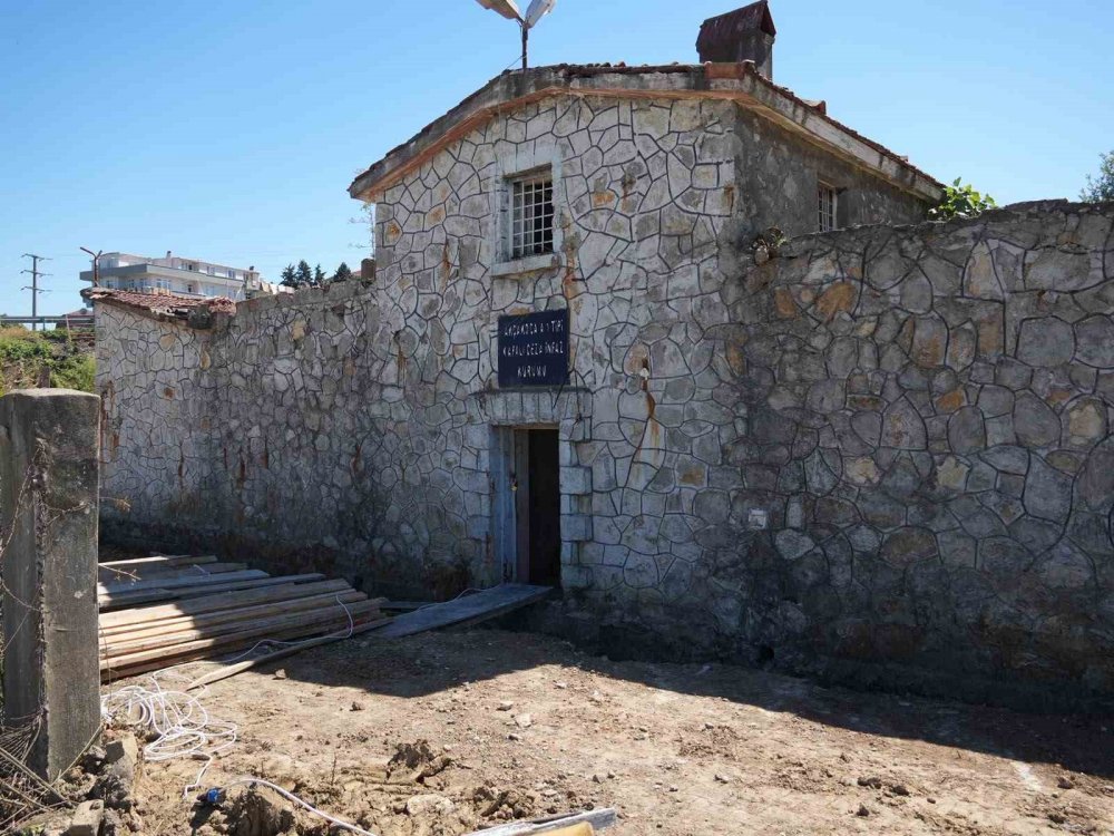 Akçakoca Tarihi Cezaevi Kütüphaneye Dönüşüyor