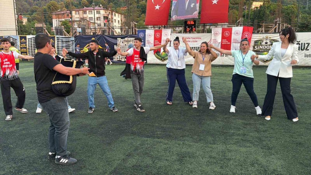 Bakanlığın Pilot Spor Projesi Artvin’de Gençleri Sahaya İndirdi