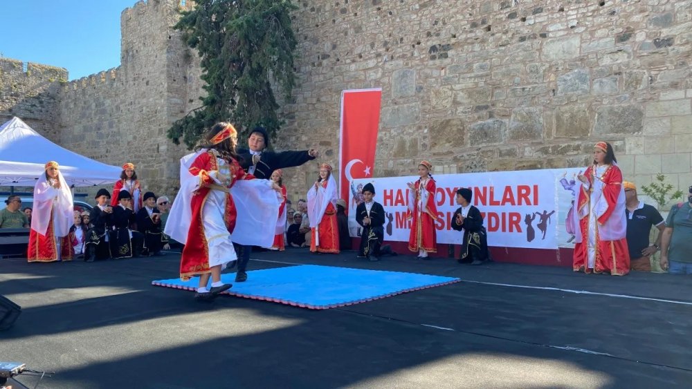 Sinop’ta Halk Oyunları Şenliği