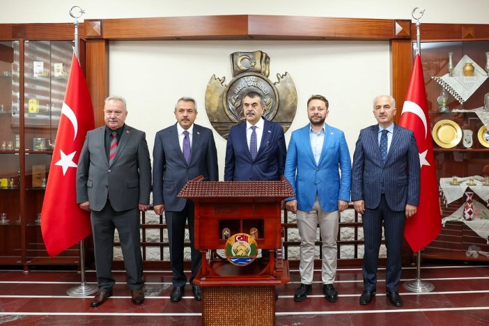 bir-dizi-program-ve-ziyaret-kapsaminda-ilimizde-bulunan-milli-egitim-bakanimiz-sayin-yusuf-tekin-2.jpg