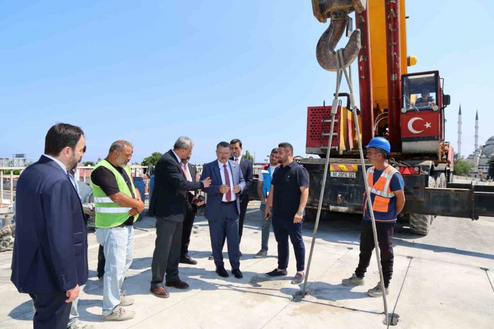 Reşadiye Viyadüğünde Yıkım Çalışmaları Sürüyor