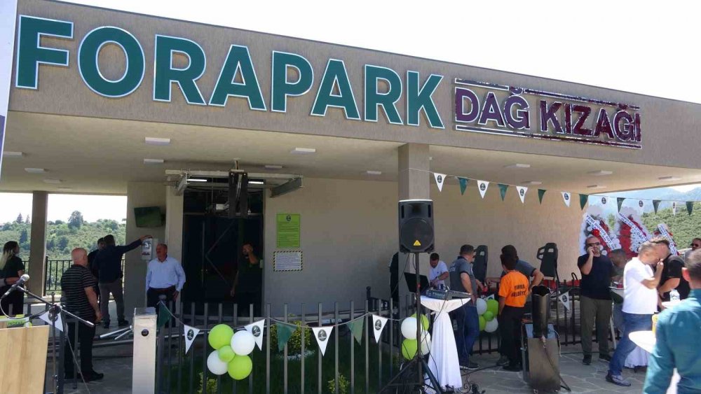 Doğu Karadeniz’in En Uzun Dağ Kızağı Trabzon’da Hizmete Açıldı