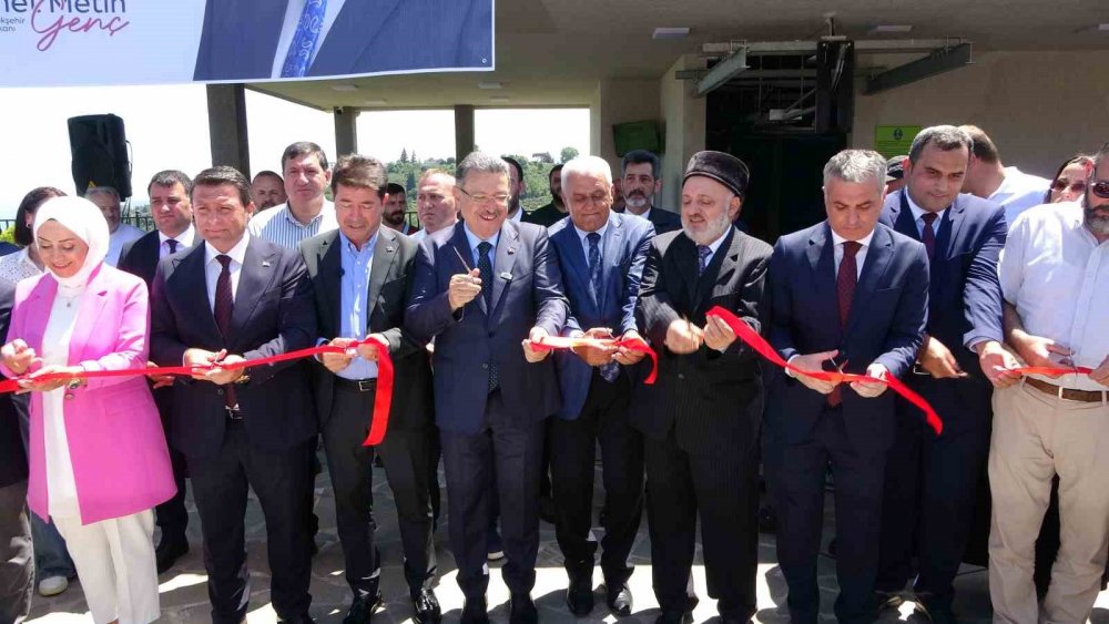 Doğu Karadeniz’in En Uzun Dağ Kızağı Trabzon’da Hizmete Açıldı