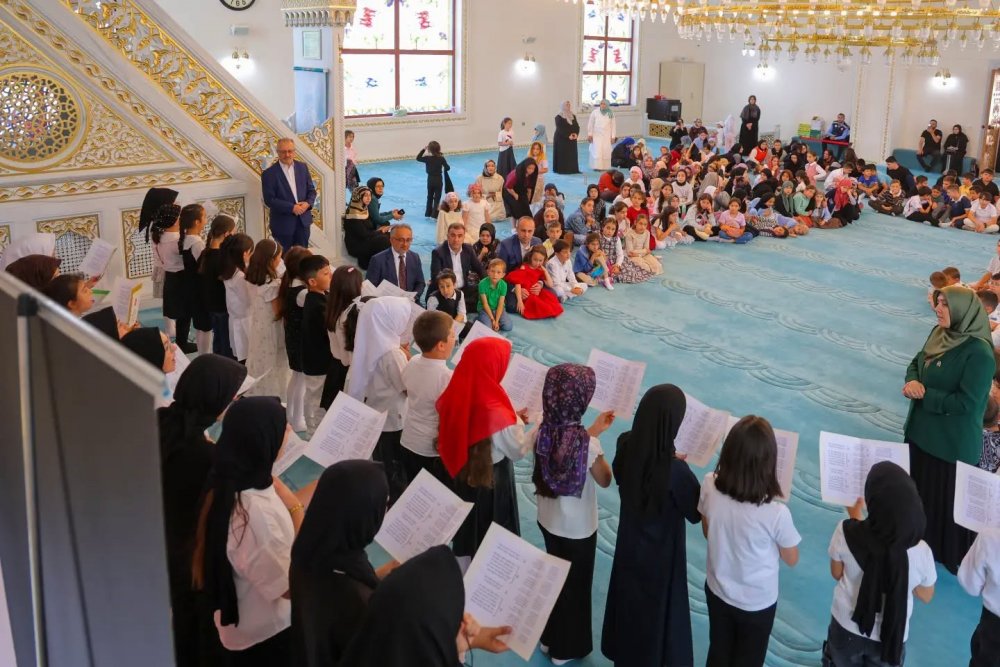 Bayburt’ta Kur’an Kursu Öğrencileri Cami Çocuk Buluşmasında Bir Araya Geldi