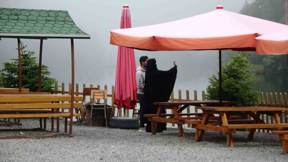 Balıklı Göl Doğasıyla Kendine Hayran Bırakıyor