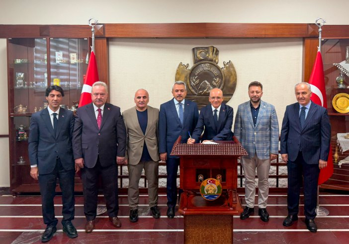 mehmet-simsek-13.jpg