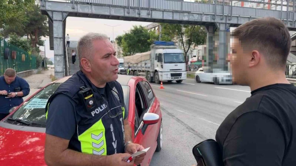 Samsun’da ’korsan Taksi’ Denetimi: 3 Sürücüye 300 Bin Tl Ceza