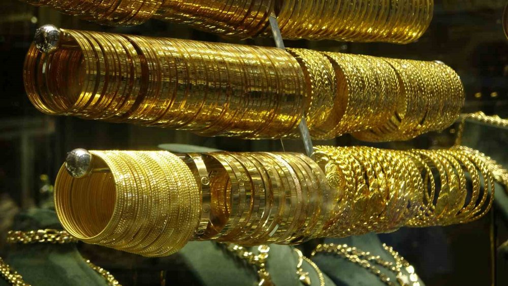 Kuyumcular Altın Fiyatlarındaki Hareketliliğin Piyasaya Yansıyacağına Düşünüyor