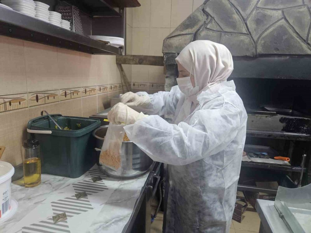 Erzurum’da Gıda Denetimleri Hız Kesmiyor: 1 Haftada 120 İşletme Mercek Altına Alındı