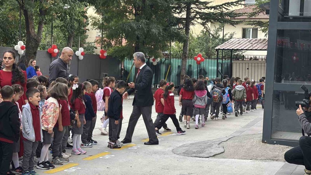 Bolu’da 2026-2027 Eğitim-öğretim Yılı İlk Ders Ziliyle Başladı
