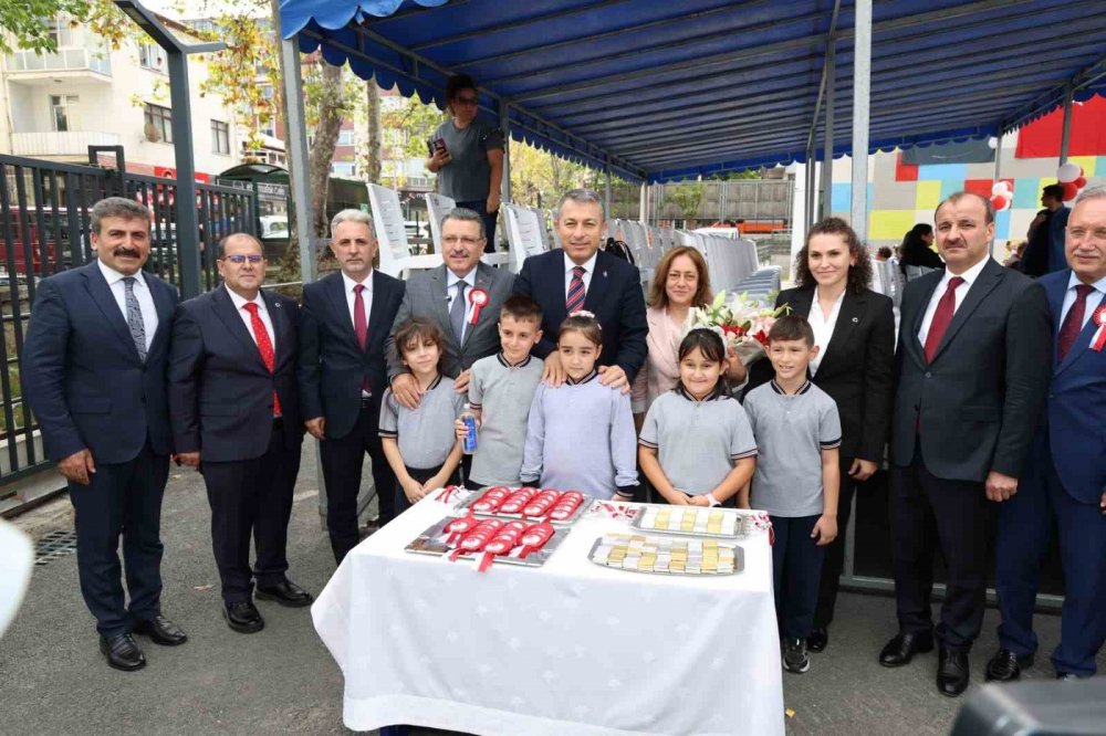 Trabzon’da İlk Ders Zili Çaldı