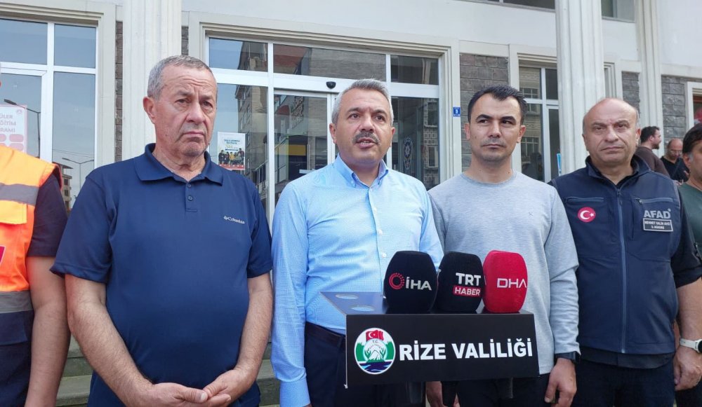 Rize’de Sağanak Yağışın Vurduğu Pazar’da Hasar Tespit Çalışmaları Sürüyor