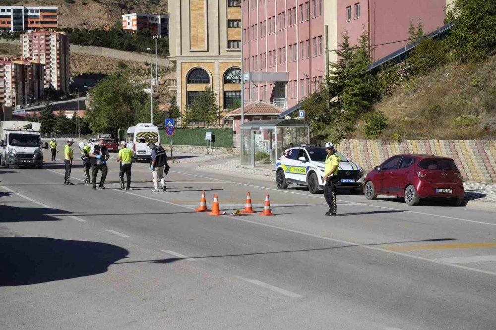 Gümüşhane’de Otomobilin Çarptığı Yaşlı Adam 12 Günlük Yaşam Savaşını Kaybetti