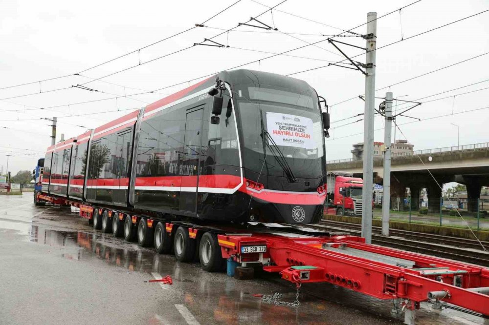 Samsun Raylarında Filo Büyüyor: Üçüncü Yeni Tramvay Da Geldi