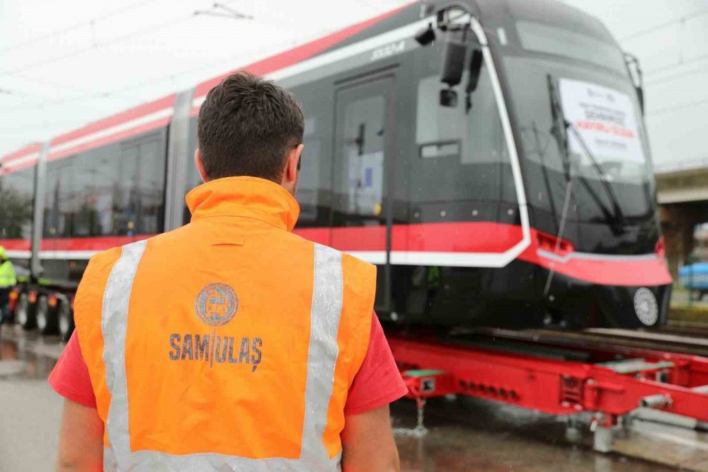 Samsun Raylarında Filo Büyüyor: Üçüncü Yeni Tramvay Da Geldi