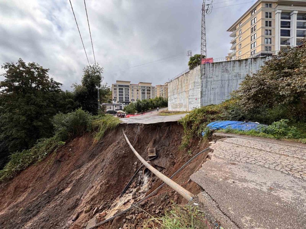 Trabzon’da Heyelan: 2 Yaralı