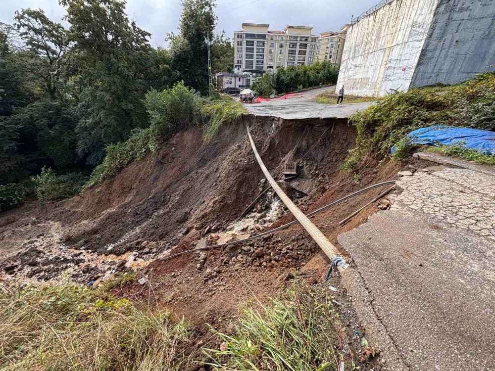 Trabzon’da Heyelan: 2 Yaralı