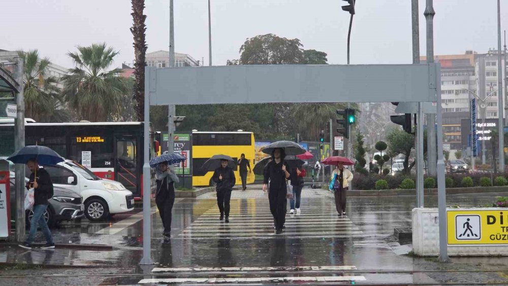 Samsun’da Sağanak: Metrekareye 57,8 Kilo Yağış Düştü