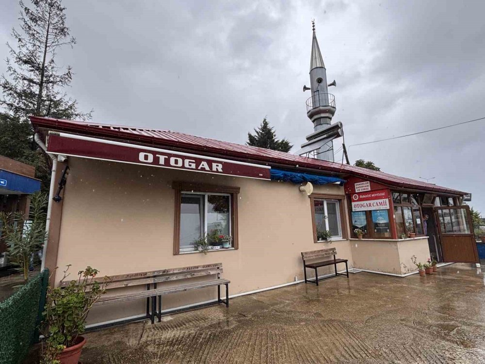 5 Yaşındaki Altan’dan Cami İmamına Duygu Dolu Kavuşma