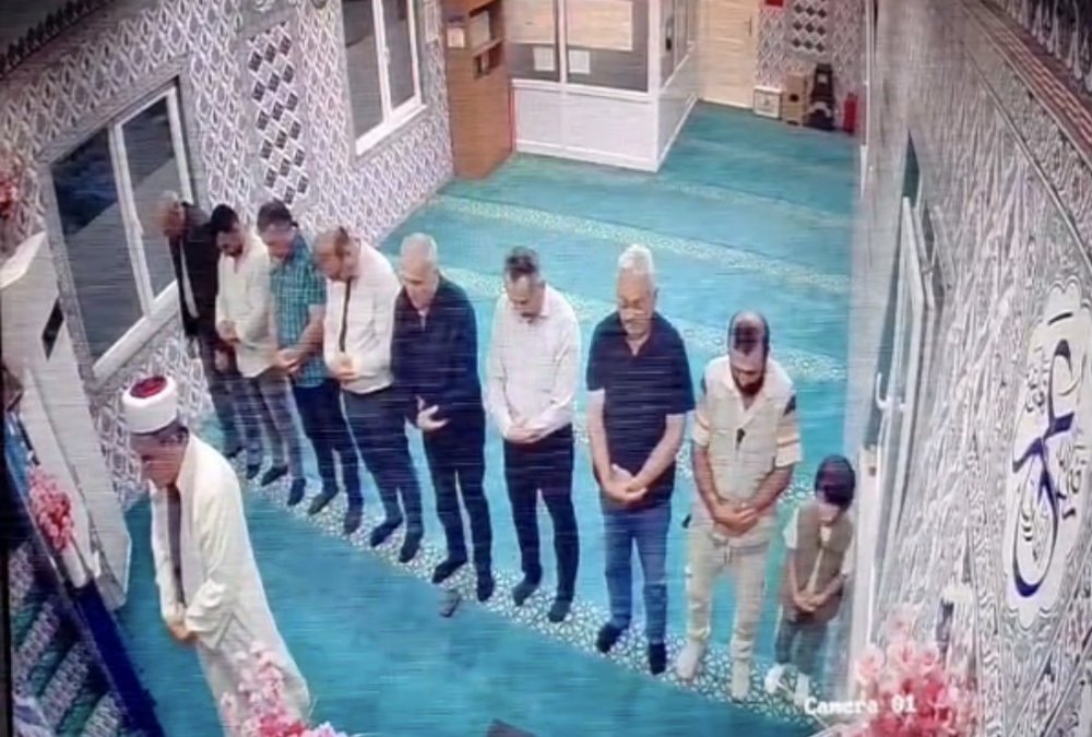 5 Yaşındaki Altan’dan Cami İmamına Duygu Dolu Kavuşma