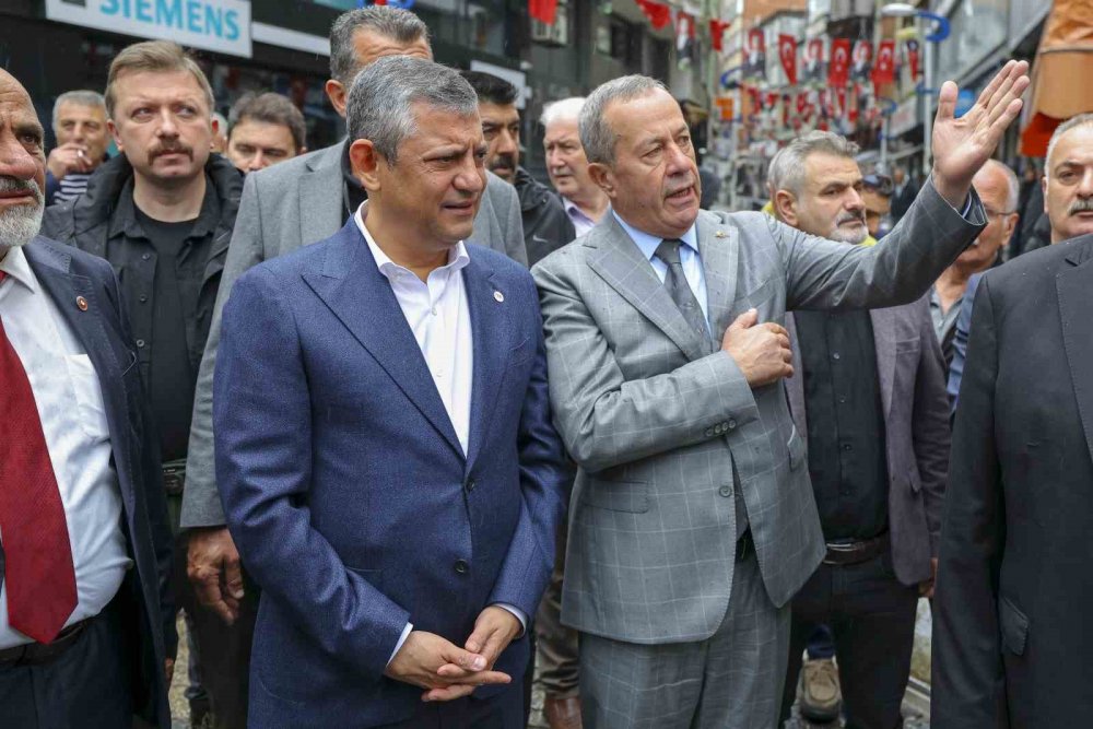 Özgür Özel Pazar esnafını ziyaret etti, İyidere’ye uğramadı