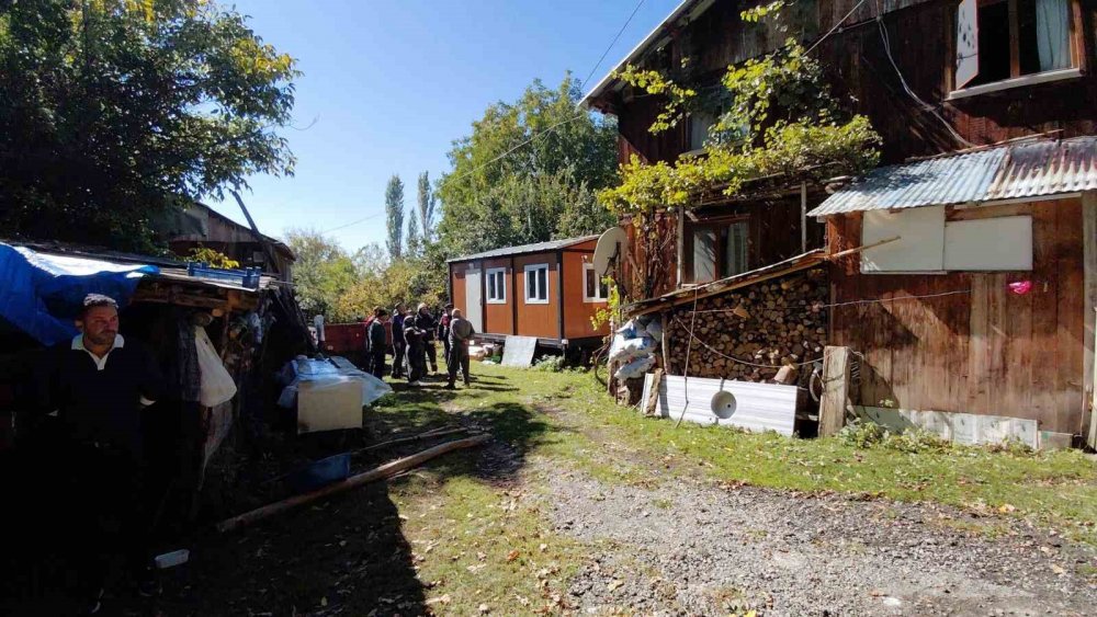 Bolu’da Ahşap Evde Korkutan Yangın: Köylüler Faciayı Önledi
