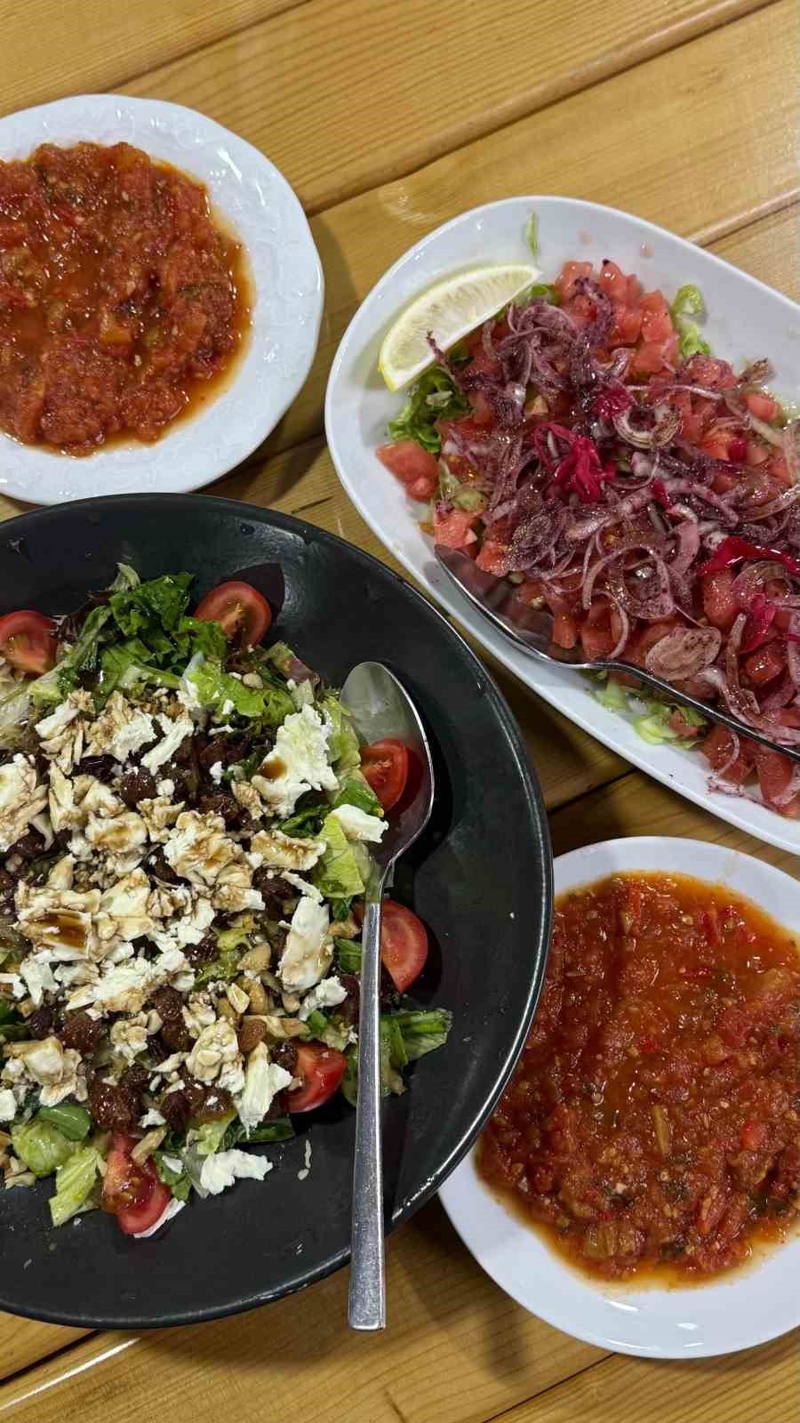 Rize, 6. Gastronomi Günleri ile birlikte Avrupa pazarında yüksek değer bulan Türk somonu ihracatını, İyidere Lojistik Limanı altyapısını ve geleneksel sağlıklı beslenme kültürünü bir araya getirerek kenti küresel ölçekte bir