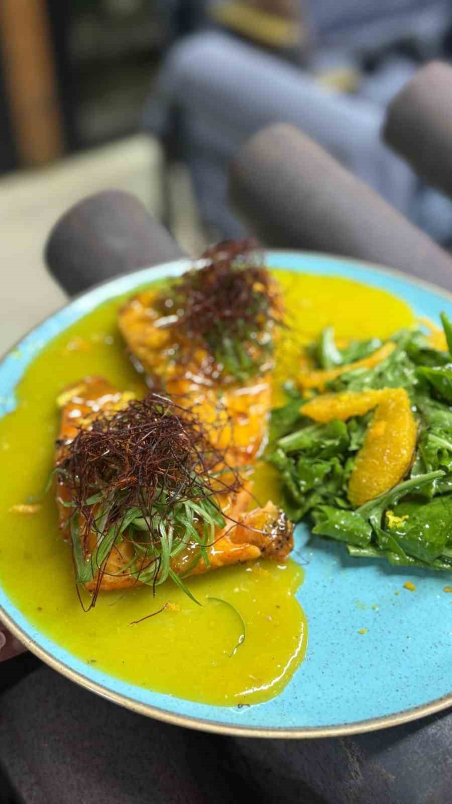 Rize, 6. Gastronomi Günleri ile birlikte Avrupa pazarında yüksek değer bulan Türk somonu ihracatını, İyidere Lojistik Limanı altyapısını ve geleneksel sağlıklı beslenme kültürünü bir araya getirerek kenti küresel ölçekte bir