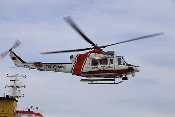 Rize'de Mahsur Kalan Çobanlara Yardım Götürüldü